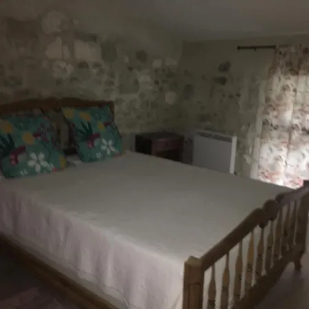 Petite Maison Sur Jardin Secret Apartment