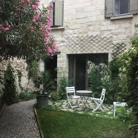 Apartment Petite Maison Sur Jardin Secret